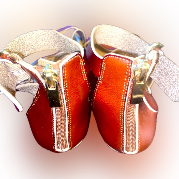 Comfort est. 1945 WOMENS Gladiator style Sandals. Size 8M - Picture 4 of 5